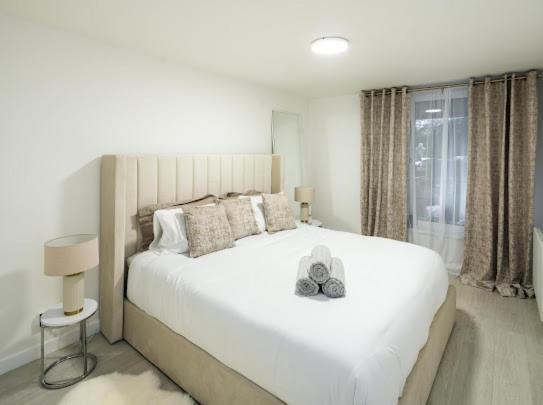 New Modern Hybrid 4 Bedroom 7 Bed 9 Guest Capacity Appartamento Londra