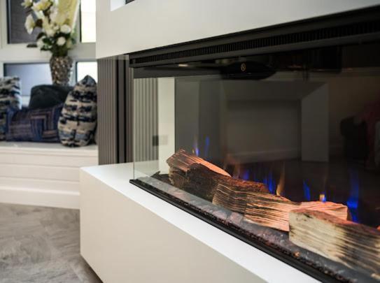 New Modern Hybrid 4 Bedroom 7 Bed 9 Guest Capacity Londra
