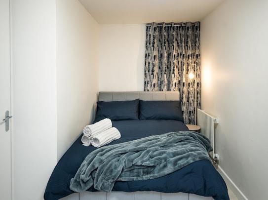 Appartamento New Modern Hybrid 4 Bedroom 7 Bed 9 Guest Capacity *